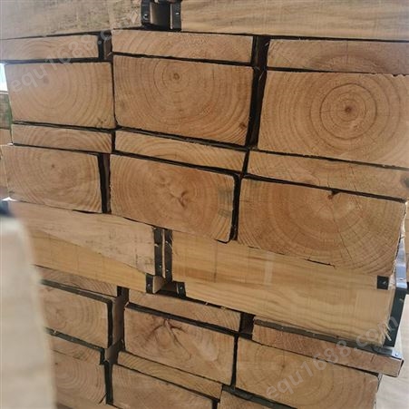 亿展木业建筑松木材质 标准建材防腐蚀不开裂耐磨